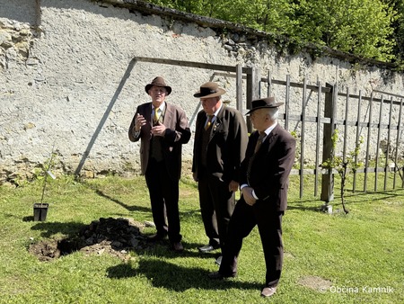 Simbolna zasaditev županove lipe pri Samostanu Mekinje (4)